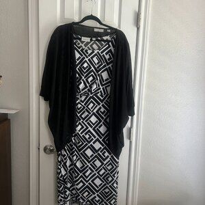 Avenue Black and White Geometric Dress 18/20